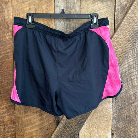 Adidas women’s 3 color running shorts with insert - Picture 3 of 4
